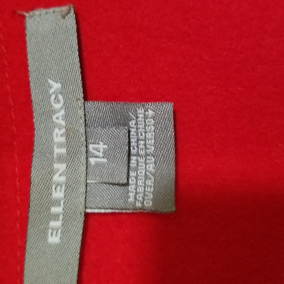 Ellen Tracy beautiful Red swing coat - Picture 6 of 7